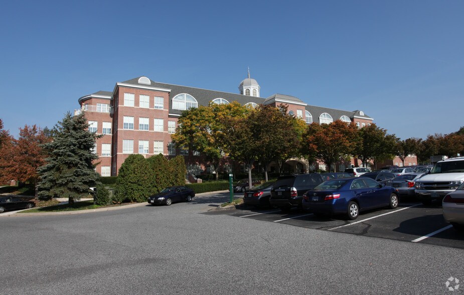 More Photos Of 10753 Falls Rd, Lutherville Office For Sale