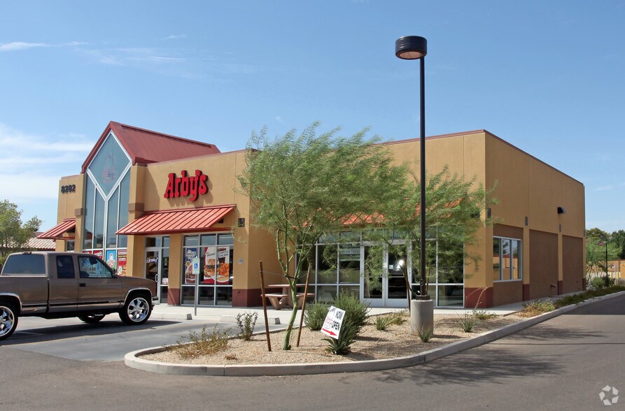 More Photos Of 8282 W Camelback Rd, Glendale Freestanding For Lease