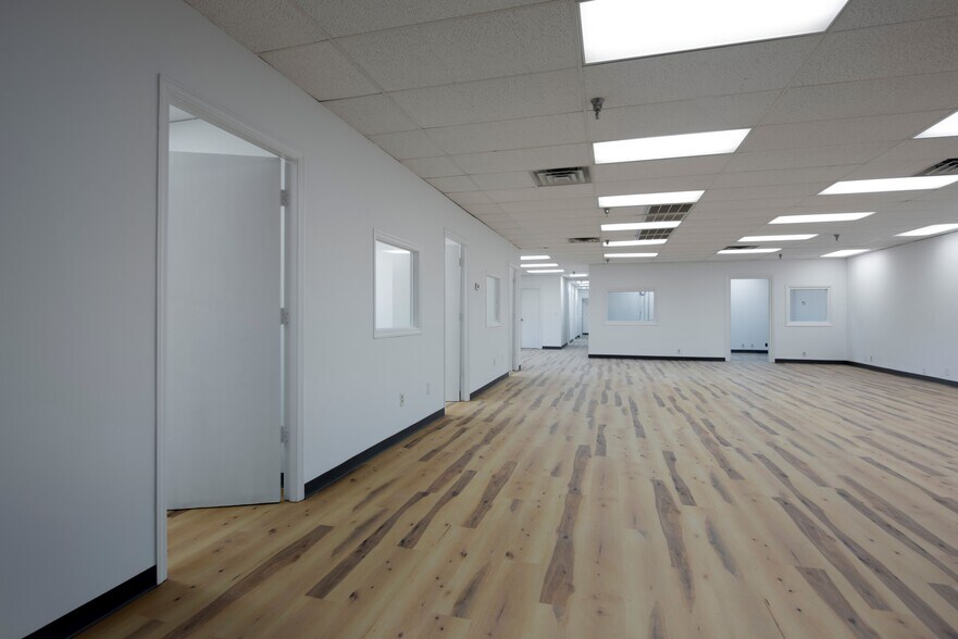 More Photos Of 2000 Overhead Bridge Rd NE, Cleveland Manufacturing For Sale