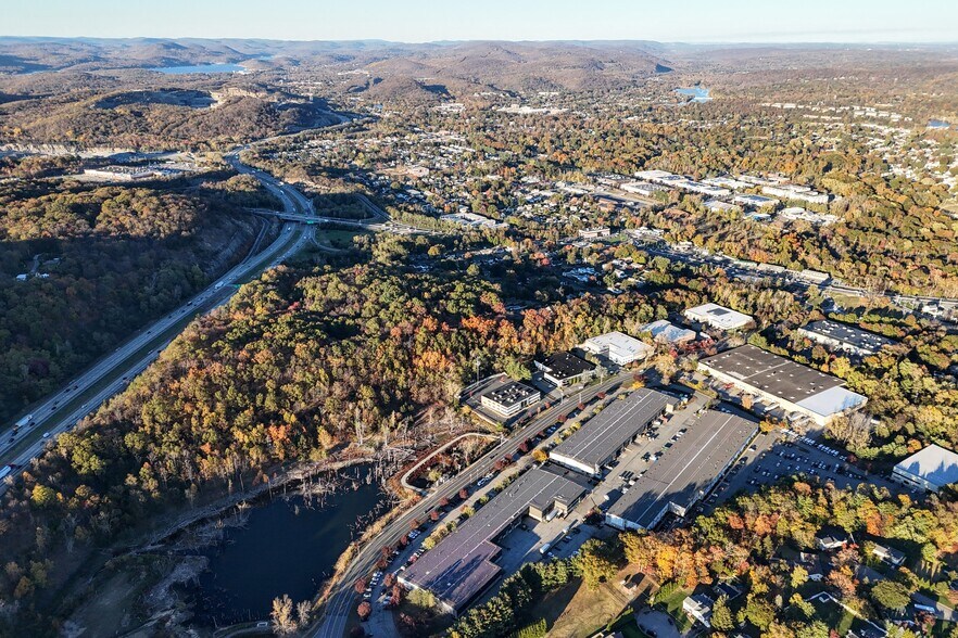 More Photos Of 230 West Parkway, Pompton Plains Flex For Sale