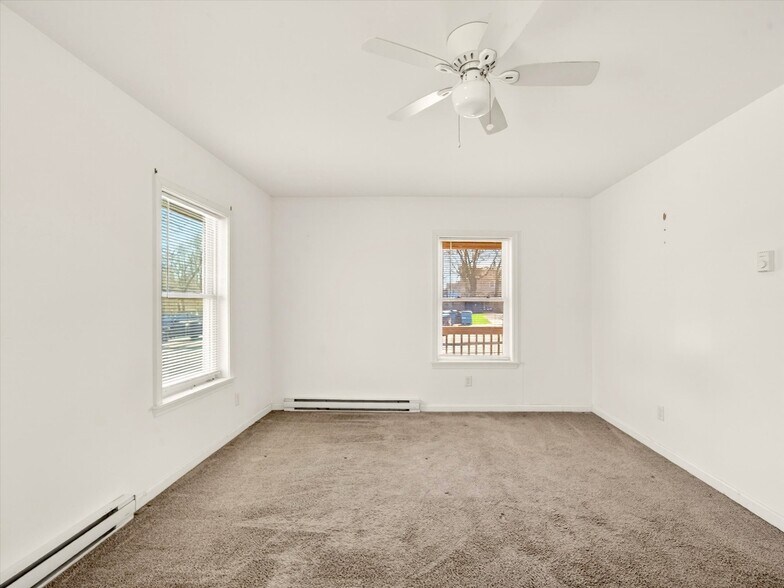 More Photos Of 9 S Main St, Manchester Storefront Retail Residential For Sale