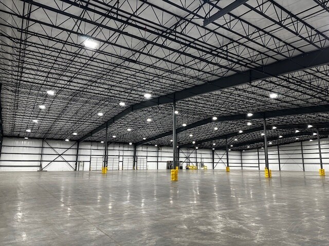 More Photos Of 1347 Highway 411 N, Etowah Industrial For Lease