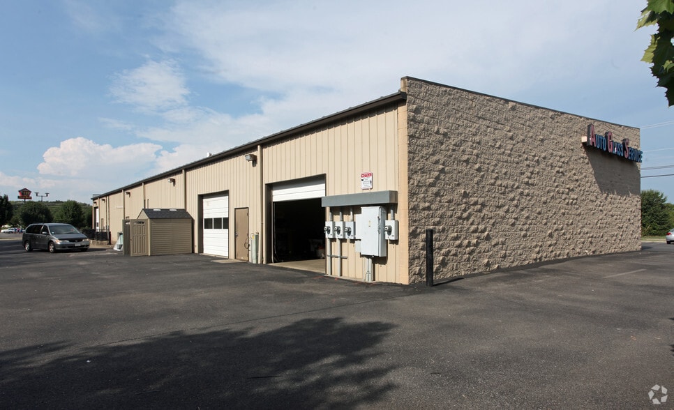 More Photos Of 131 John R Rice Blvd, Murfreesboro Freestanding For Lease