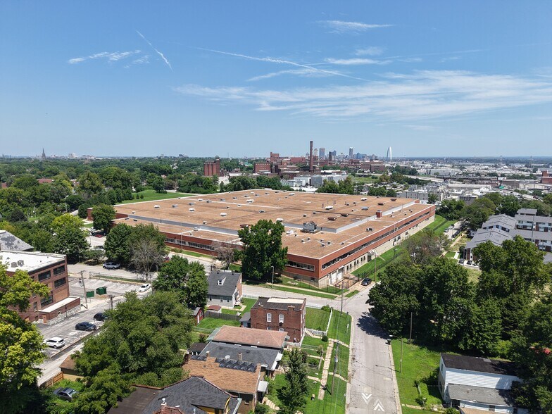 Primary Photo Of 111 Winnebago St, Saint Louis Warehouse For Lease