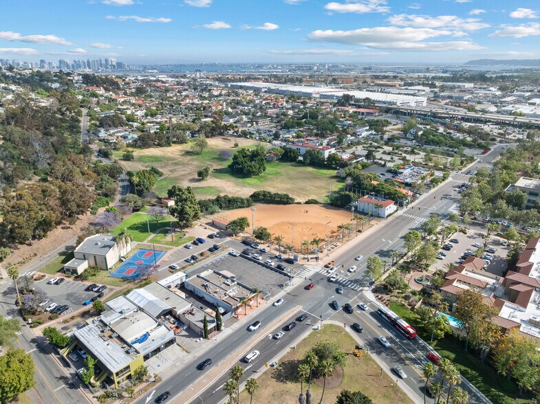 More Photos Of 4263 Taylor St, San Diego General Retail For Sale