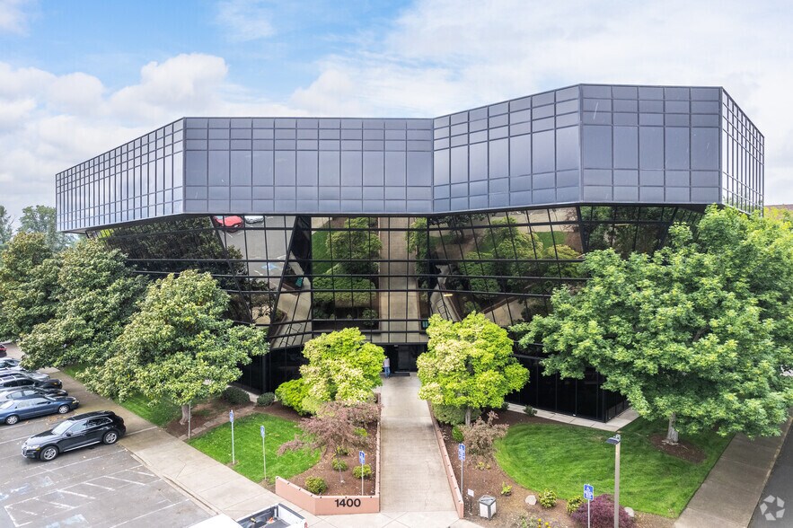 More Photos Of 1400 Executive Pky, Eugene Office For Lease