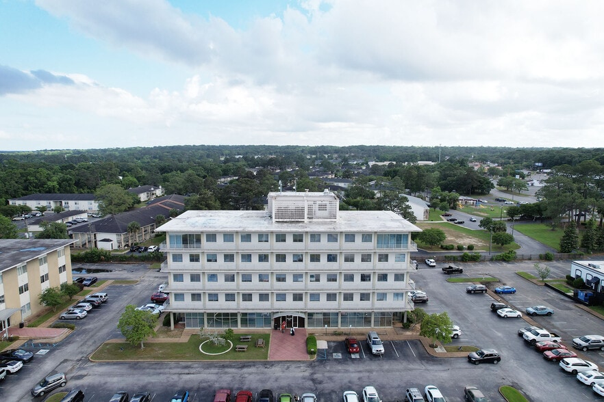 More Photos Of 3929 Airport Blvd, Mobile Office For Sale