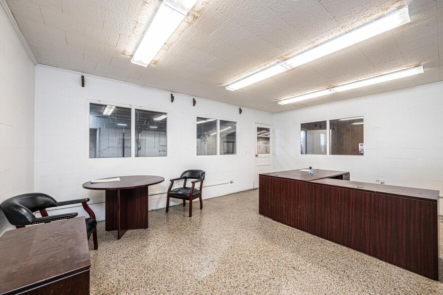 More Photos Of 7626 Cavalier Way, Connellys Springs Warehouse For Lease