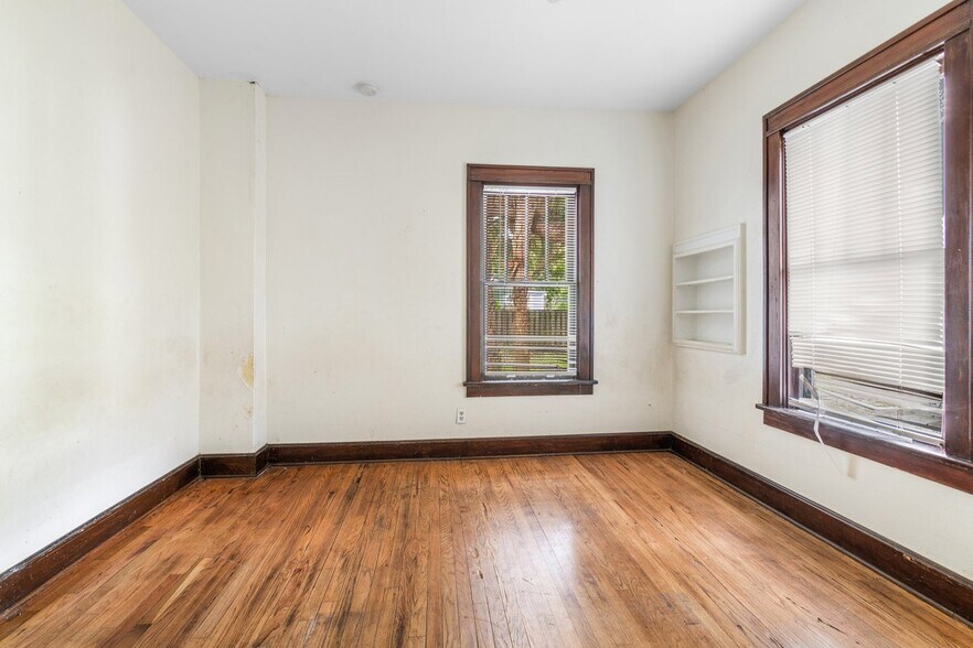 More Photos Of 402 N Federal Hwy, Lake Worth Apartments For Sale