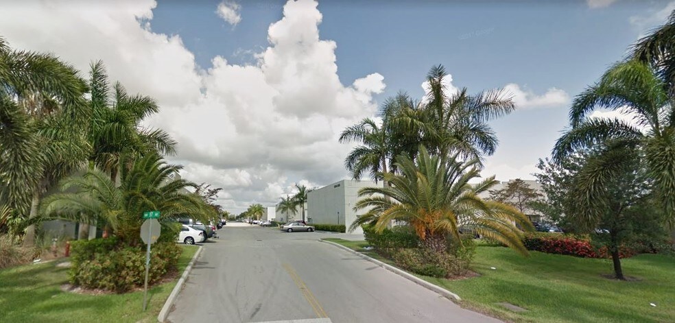 More Photos Of 6390-6396 NW 97th Ave, Miami Warehouse For Lease