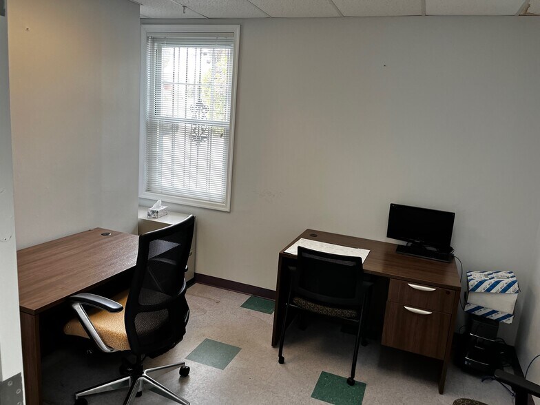 More Photos Of 9506 Harford Rd, Parkville Office For Sale