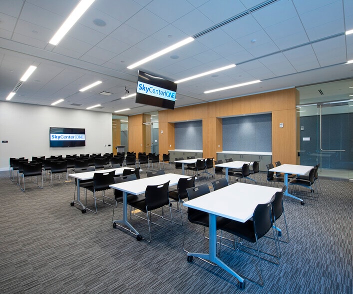 More Photos Of 5411 SkyCenter Dr, Tampa Office For Lease