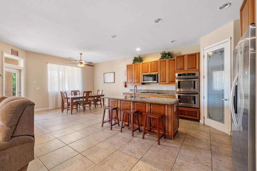 More Photos Of 74115 Portola Pointe Ln, Palm Desert Healthcare For Sale