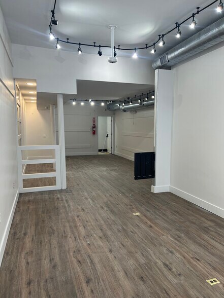 More Photos Of 2206 South St, Philadelphia Storefront Retail Residential For Lease