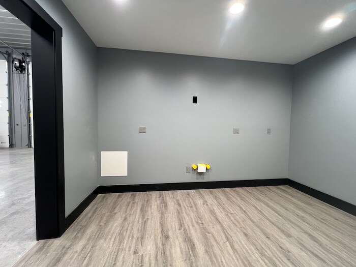 More Photos Of 8932 Moeller Dr, Harbor Springs Specialty For Sale