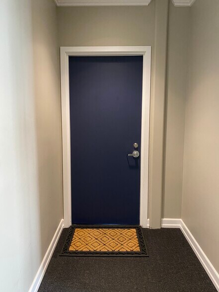 More Photos Of 14703 1st Ln NE, Duvall Office For Sale