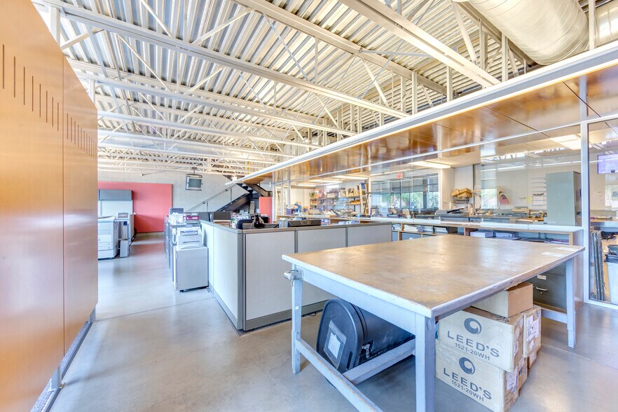 More Photos Of 1835 W Adams St, Phoenix Loft Creative Space For Sale