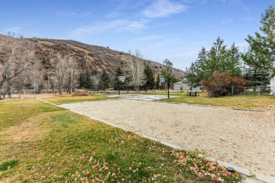 More Photos Of 5175 E Highway 35, Kamas Trailer Camper Park For Sale