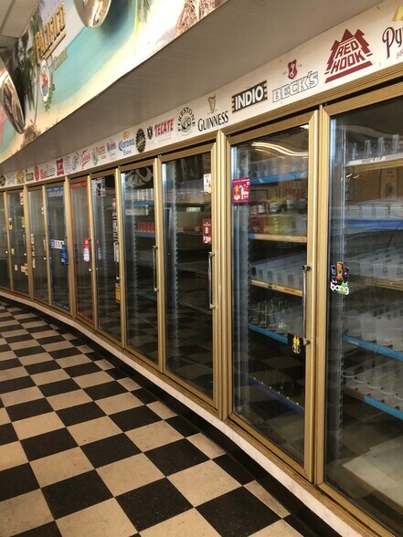 More Photos Of 800 N H St, Lompoc Convenience Store For Sale