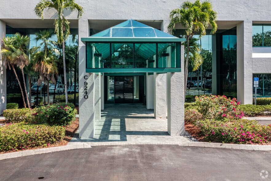 9240 Bonita Beach Rd, Bonita Springs, FL 34135 Medical Office For