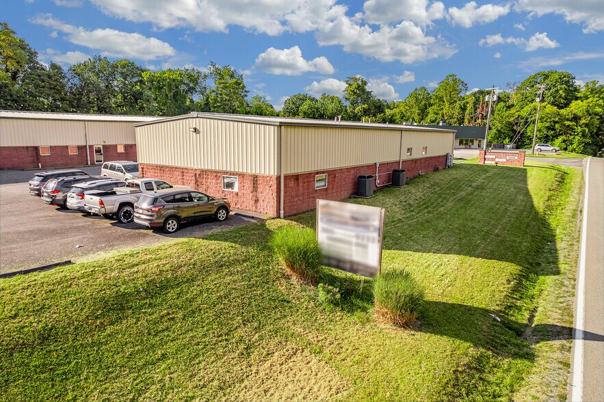 More Photos Of 951 Point Marion Rd, Morgantown Light Manufacturing For Sale