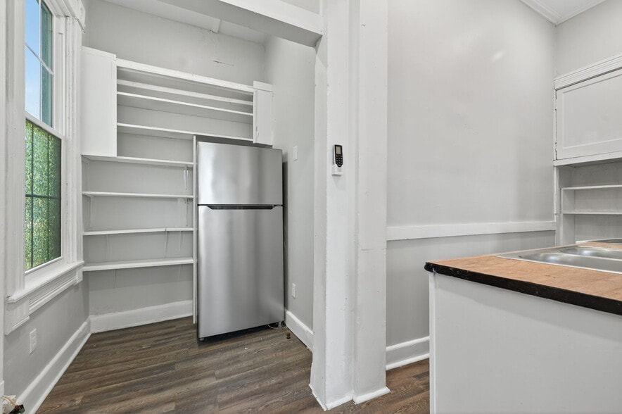 More Photos Of 406 S Armistead Ave, Hampton Apartments For Sale