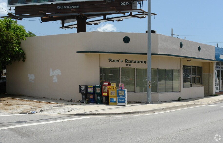 More Photos Of 3791 Bird Rd, Miami Restaurant For Lease