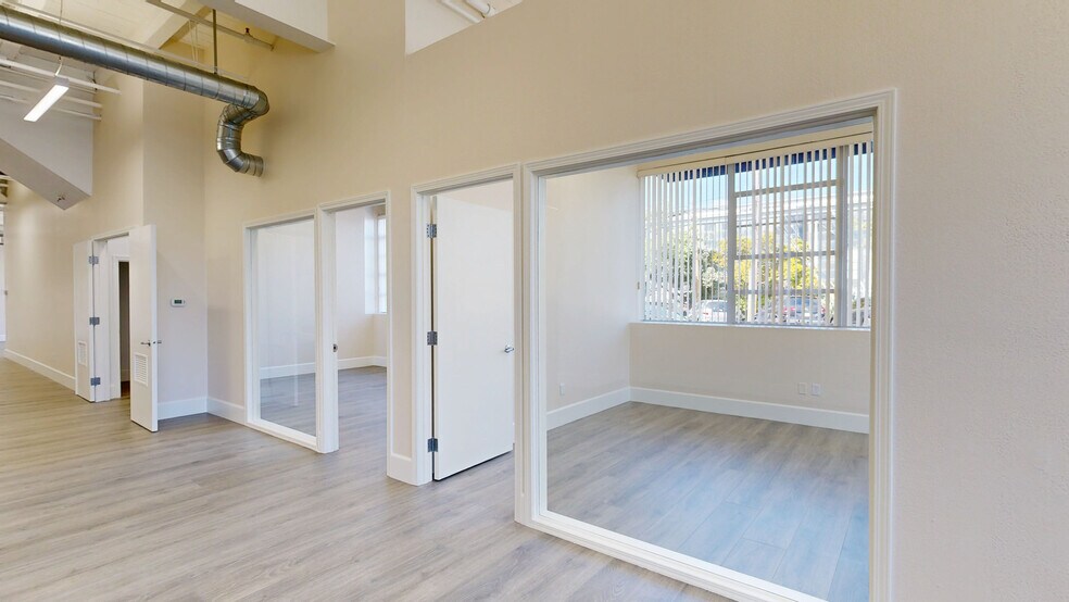 More Photos Of 1311-1425 63rd St, Emeryville Distribution For Lease