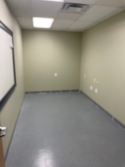 More Photos Of 65 Harristown Rd, Glen Rock Office For Lease