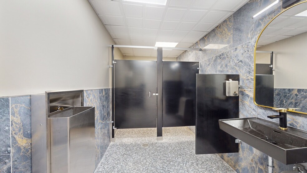 More Photos Of 301 E Godfrey Ave, Philadelphia Lodge Meeting Hall For Lease