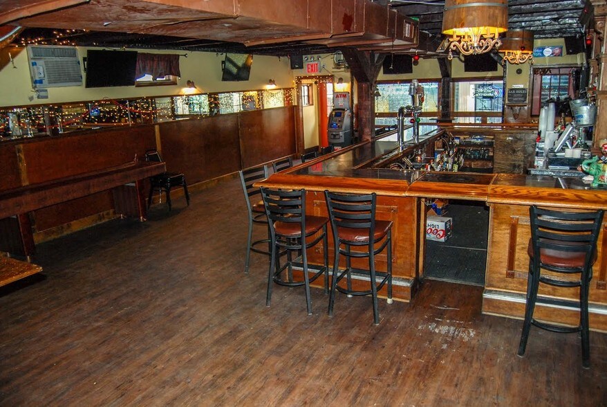 More Photos Of 18 Nelson Ave, Staten Island Restaurant For Sale