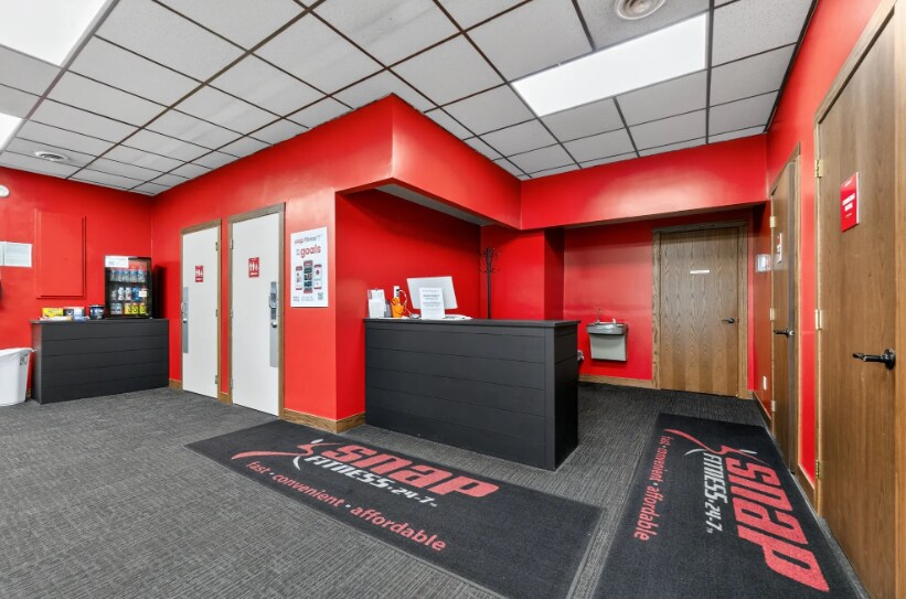 More Photos Of 1190 Main St S, Sauk Centre Storefront For Sale