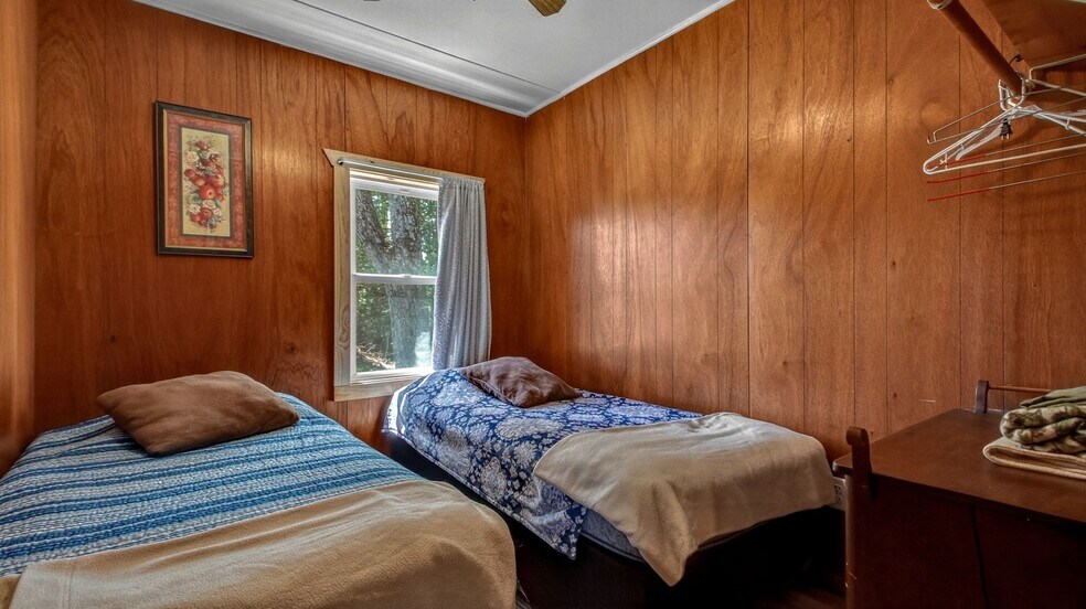 More Photos Of 16061 296th St, Cornell General Retail For Sale
