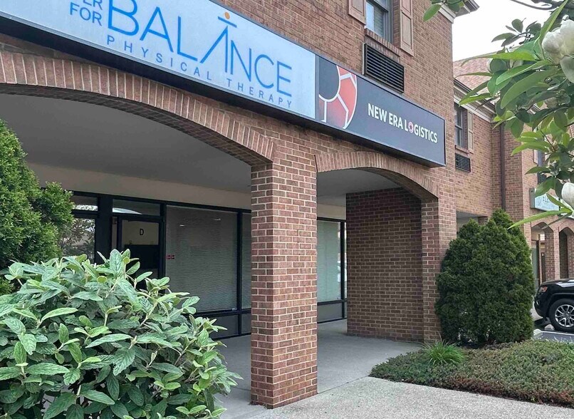 More Photos Of 9402-9420 Towne Square Ave, Blue Ash Office For Lease