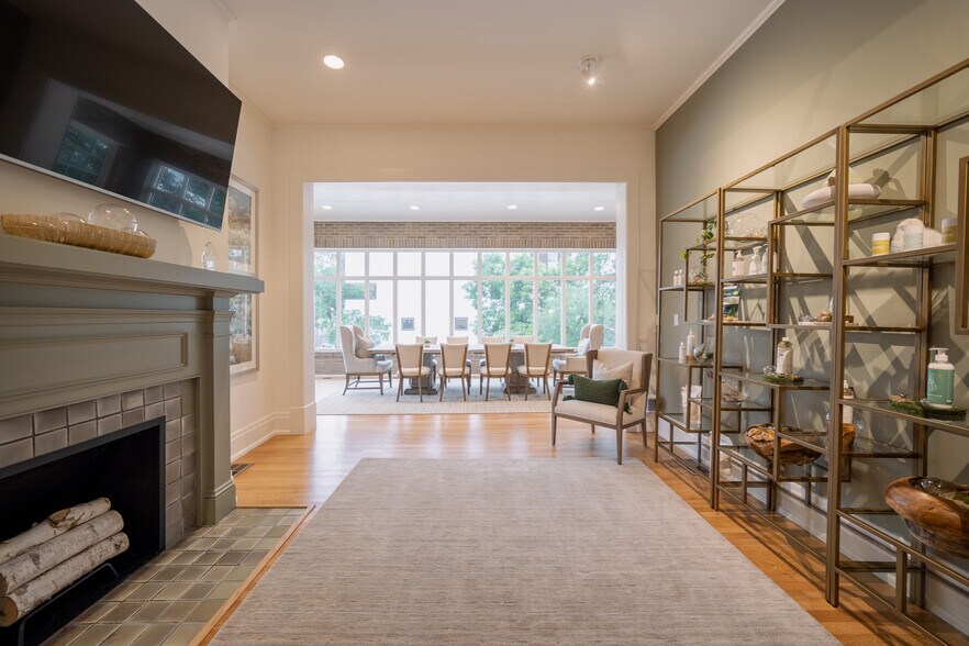 More Photos Of 904 San Antonio St, Austin Office For Lease