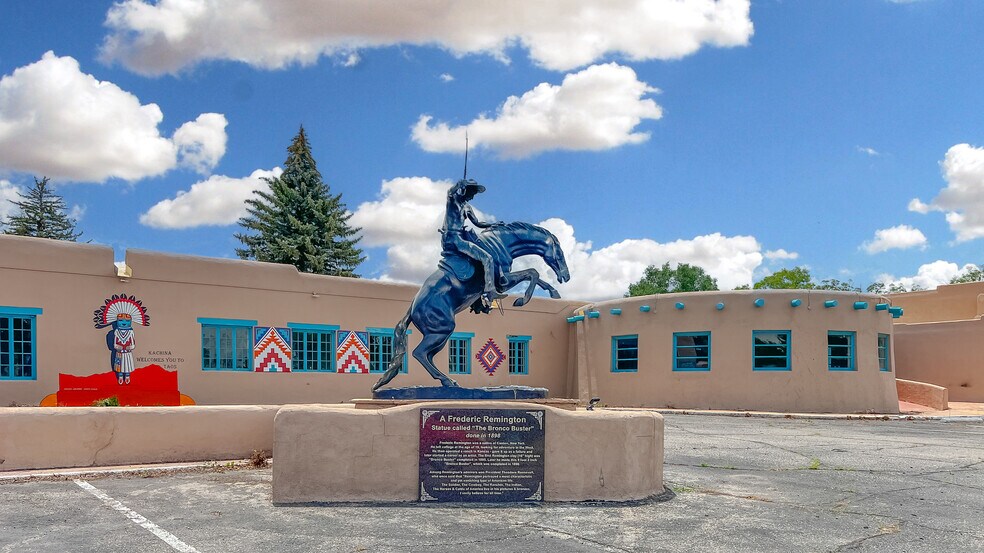 More Photos Of 413 Paseo Del Pueblo Norte, Taos Hotel For Sale