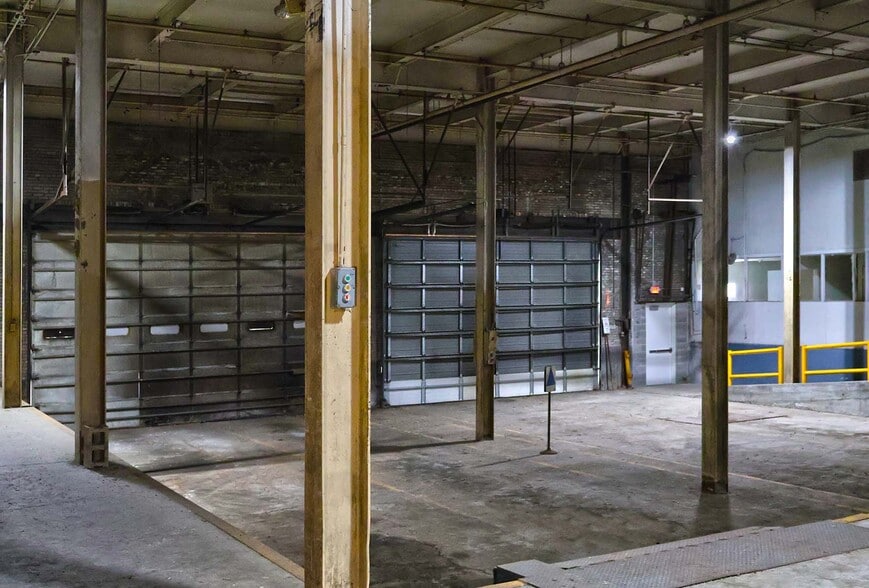 More Photos Of 2120 S Washington Ave, Lansing Warehouse For Sale