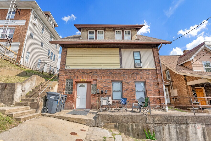 More Photos Of 678 Spruce St, Morgantown Apartments For Sale