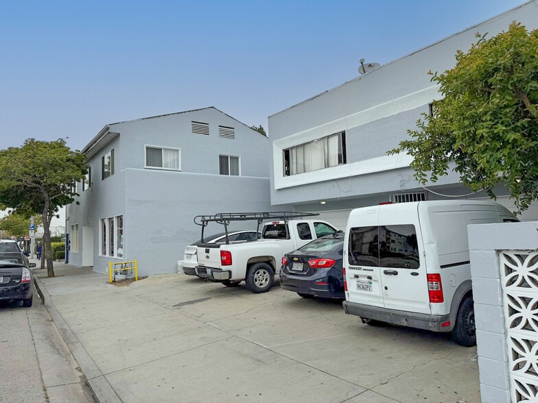 More Photos Of 139-141 W Arbor Vitae St, Inglewood Apartments For Sale