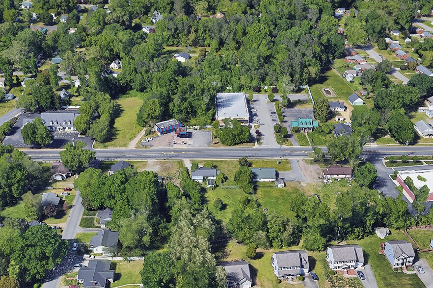 More Photos Of 217 E Williamsburg Rd, Sandston Office For Sale