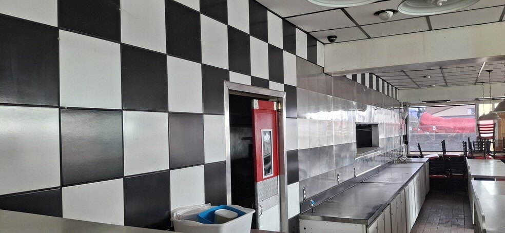 More Photos Of 2146 W Picacho Ave, Las Cruces Restaurant For Lease