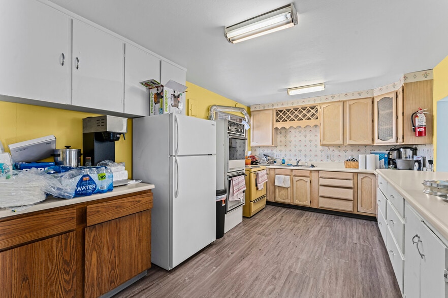 More Photos Of 3070 W 65th Ave, Denver Specialty For Sale