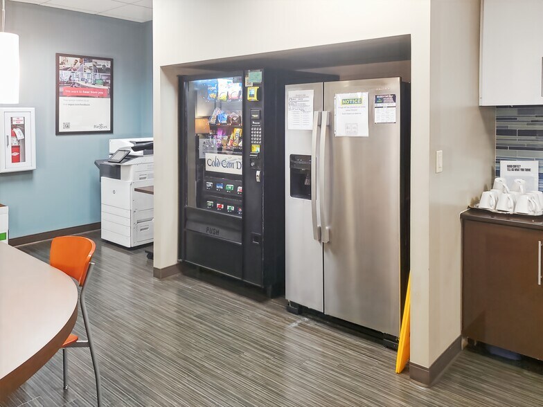 More Photos Of 8875 Hidden River Pkwy, Tampa Coworking Space