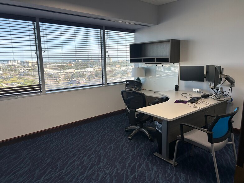 More Photos Of 100 Rialto Pl, Melbourne Office For Lease