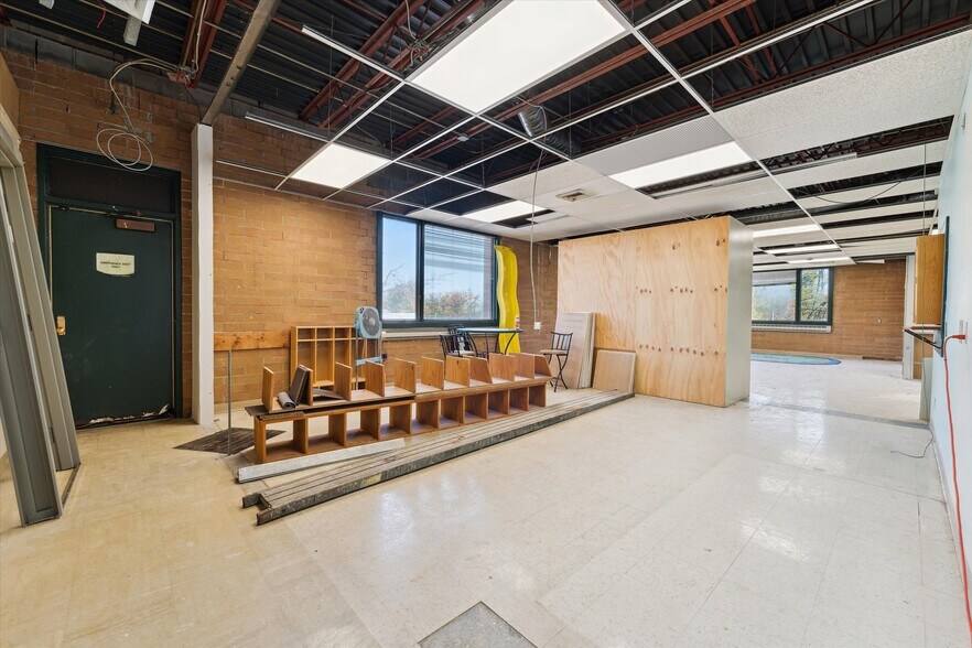 More Photos Of 3333 Brecksville Rd, Richfield Office For Lease