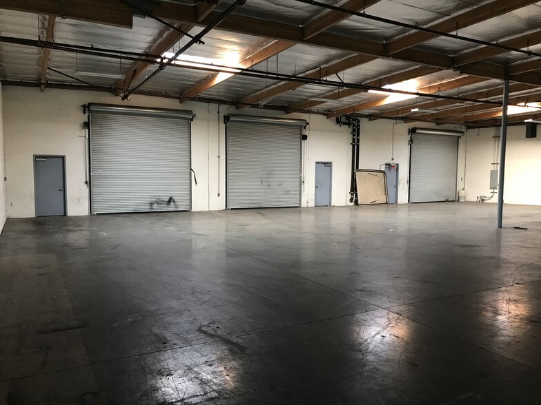 More Photos Of 6421 Central Ave, Riverside Warehouse For Lease