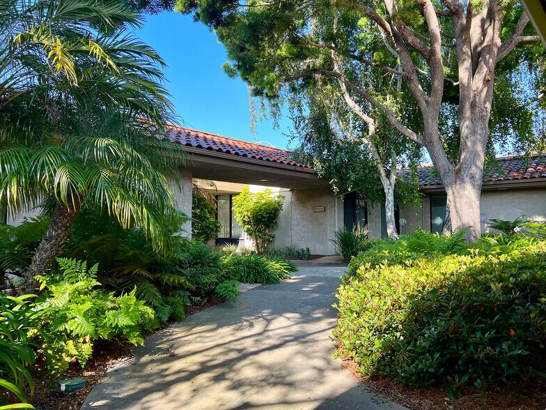 More Photos Of 5320 Carpinteria Ave, Carpinteria Office For Lease