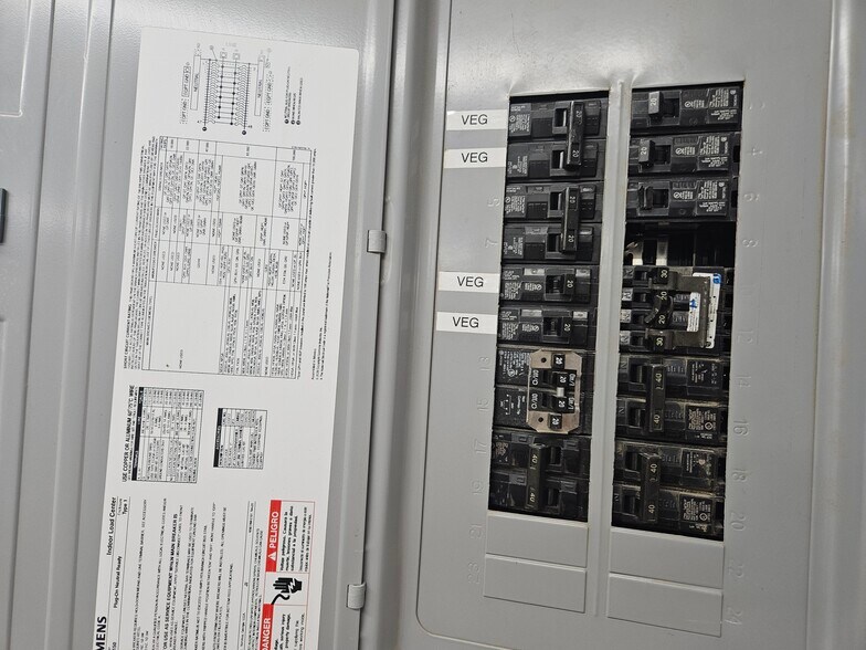 More Photos Of 10135 S Barrackman Rd, Mohave Valley Light Distribution For Lease