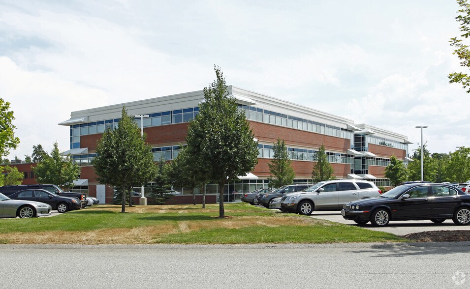 More Photos Of 5 Chenell Dr, Concord Medical For Lease