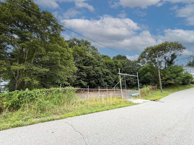 More Photos Of 65 Moulton Ct, Willimantic Industrial For Sale